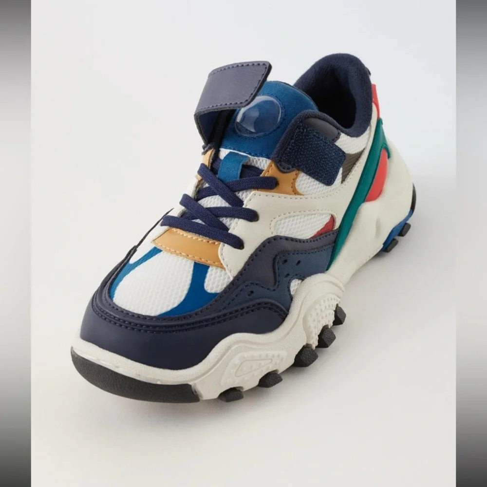 Zara kids, multi color sneakers, 13.5 (7.5 inches)
